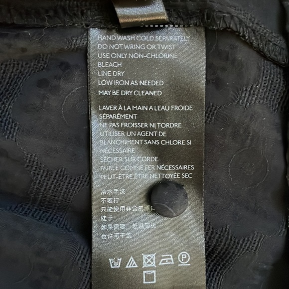 Anthropologie New without tags black Halter swing tiered top . Size L - Picture 7 of 8